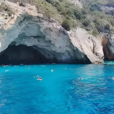 Relaxrooms Guest house Lefkimmi (Corfu)
